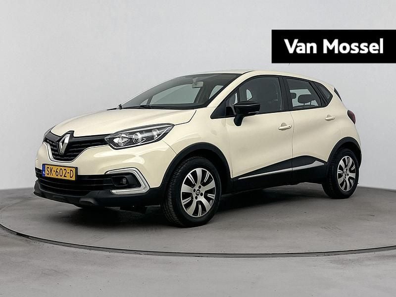Wit Gebruikt 2018 Renault Captur Zen SUV | € 13.935 (Eerlijke prijs) - Afbeelding 1/4