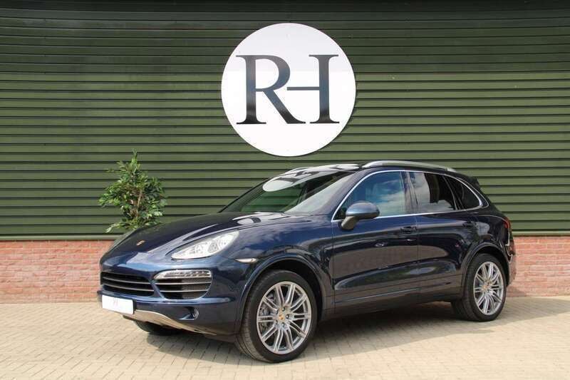 Blauw, metallic lak Gebruikt 2010 Porsche Cayenne SUV | € 39.940 (Eerlijke prijs) - Afbeelding 1/4