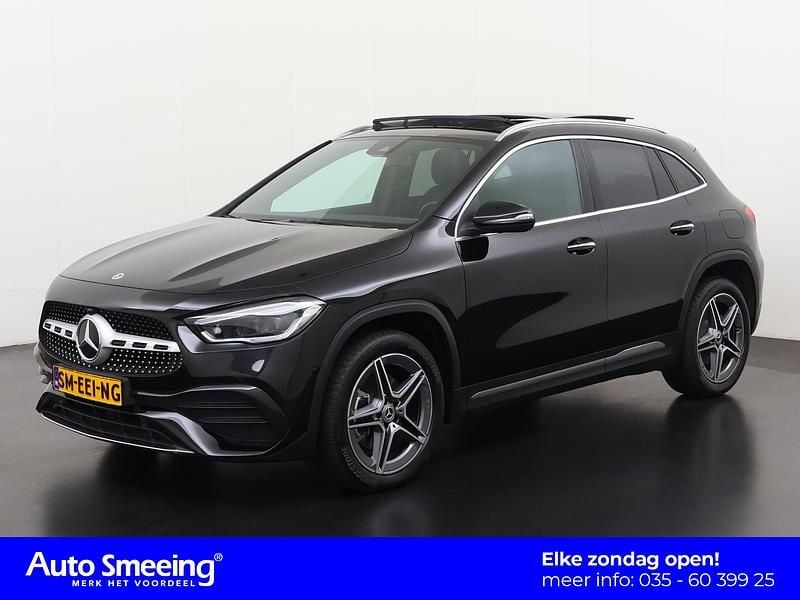 Zwart Gebruikt 2022 Mercedes GLA250 Premium SUV | € 41.895 (Eerlijke prijs) - Afbeelding 1/4