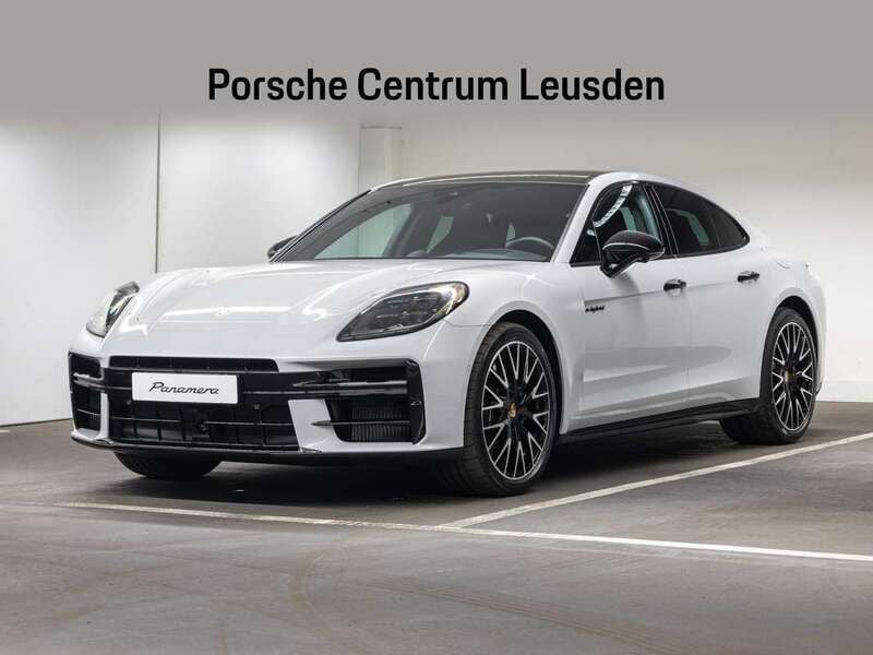 Grijs Gebruikt 2024 Porsche Panamera 4 Sedan | € 169.900 - Afbeelding 1/4