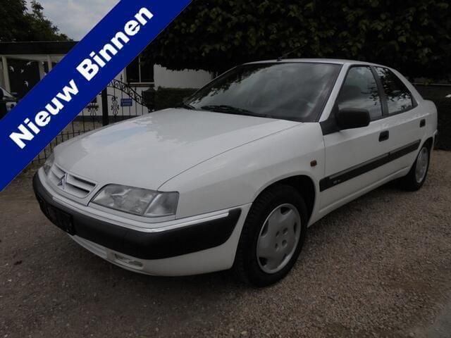 Wit Occasion 1998 Citroën Xantia Hatchback | € 7.950 - Afbeelding 1/4
