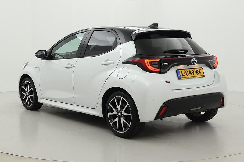 Occasion Toyota Yaris Hybrid Executive 116 PK (85 kW) 2021 Wit Hatchback