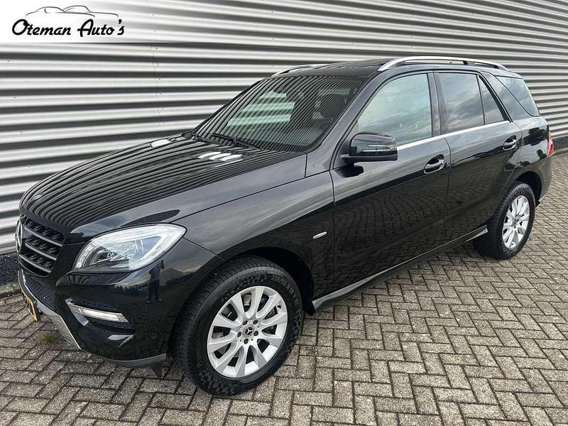 Zwart Gebruikt 2012 Mercedes ML350 SUV | € 20.990 (Goede deal) - Afbeelding 1/4