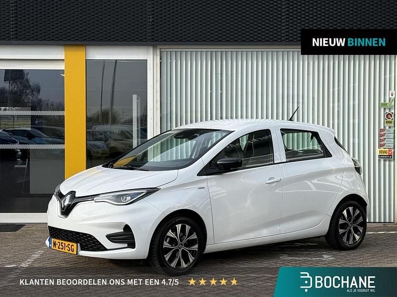 Wit Occasion 2021 Renault Zoe LIMITED Hatchback | € 14.400 (Eerlijke prijs) - Afbeelding 1/4