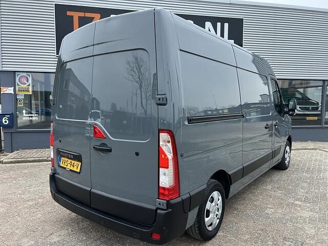 Occasion Renault Master 136 PK (100 kW) 2022 Grijs MPV