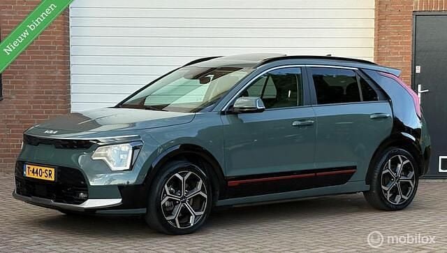 Groen Gebruikt 2023 Kia e-Niro SUV | € 29.650 (Goede deal) - Afbeelding 1/4