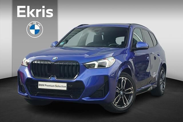 Blauw Gebruikt 2022 BMW X1 M Sport SUV | € 45.750 - Afbeelding 1/4