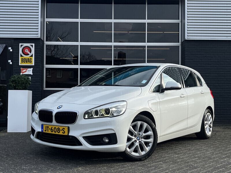 Wit Gebruikt 2016 BMW 225 Active Tourer Executive MPV | € 13.995 (Eerlijke prijs) - Afbeelding 1/4