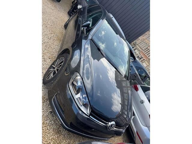 Grijs Gebruikt 2016 VW Golf VII Trendline Sedan | € 9.490 (Super prijs) - Afbeelding 1/4