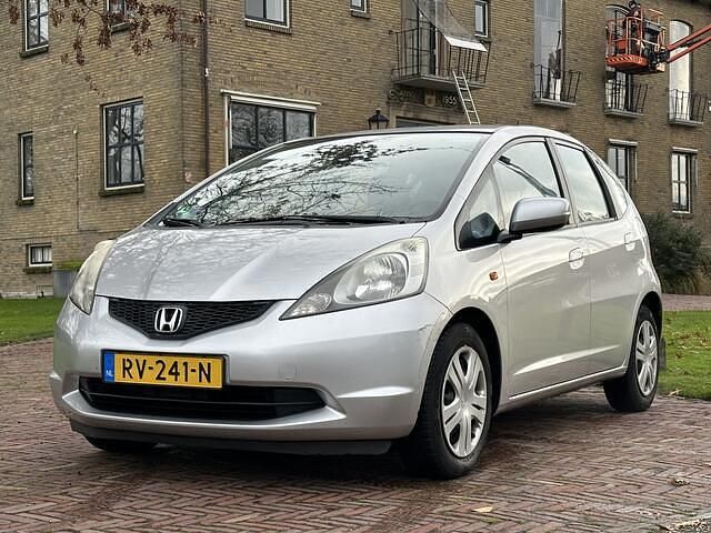 Grijs Gebruikt 2011 Honda Jazz Cool Hatchback | € 3.440 (Super prijs) - Afbeelding 1/4