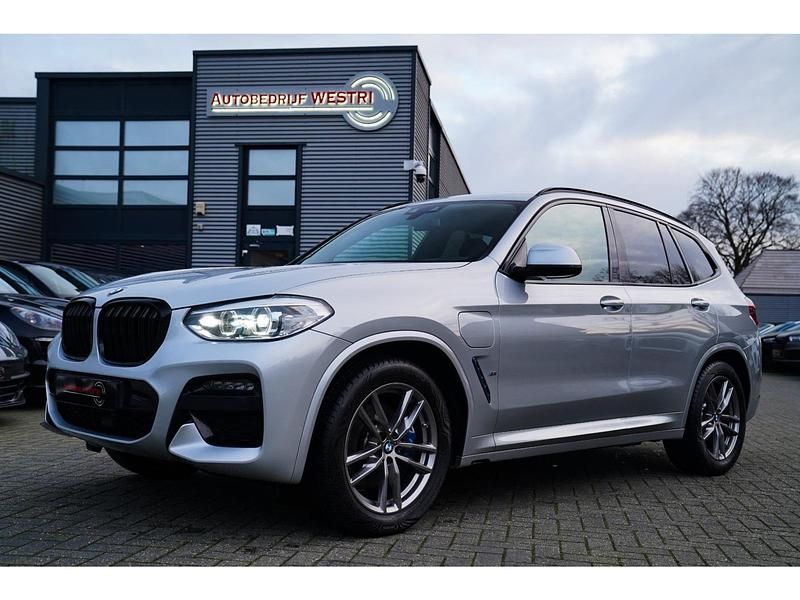Grijs Occasion 2021 BMW X3 Executive SUV | € 30.995 (Goede deal) - Afbeelding 1/4