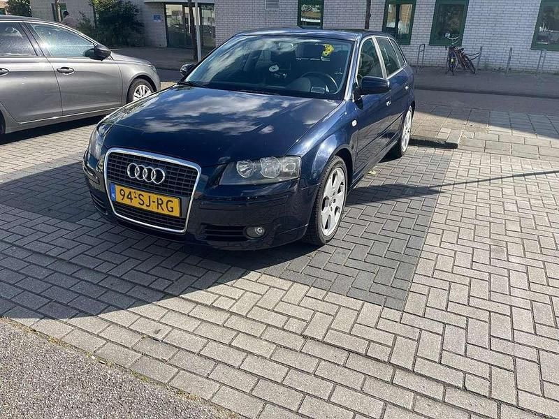 Blauw Occasion 2006 Audi A3 Ambition Hatchback | € 1.500 (Super prijs) - Afbeelding 1/4
