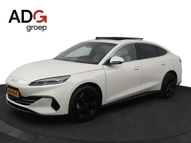 Grijs Gebruikt 2025 BYD Seal Comfort Sedan | € 43.590 - Afbeelding 1/4