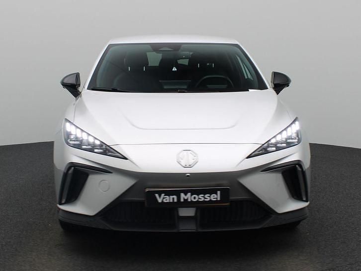 Occasion MG MG4 EV Luxury 150 kW (204 PK) 2023 Grijs Hatchback