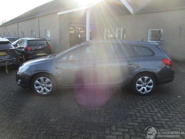Occasion Opel Astra 2012 Grijs Stationwagen