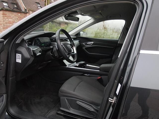 Occasion Audi e-tron Basis 300 kW (408 PK) 2020 Grijs SUV