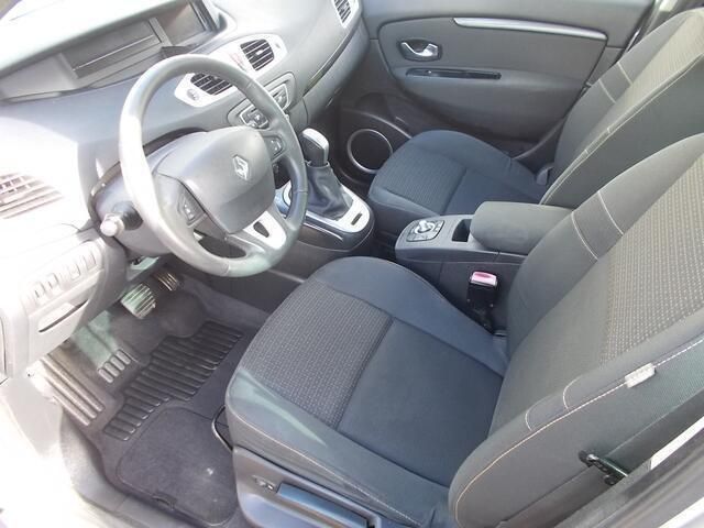 Occasion Renault Scénic III Dynamique 141 PK (103 kW) 2009 Zilver MPV