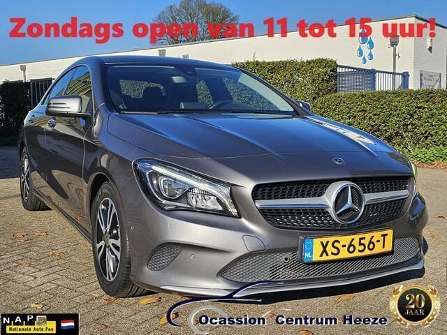 Grijs Gebruikt 2019 Mercedes CLA180 Ambition Sedan | € 23.399 (Eerlijke prijs) - Afbeelding 1/4