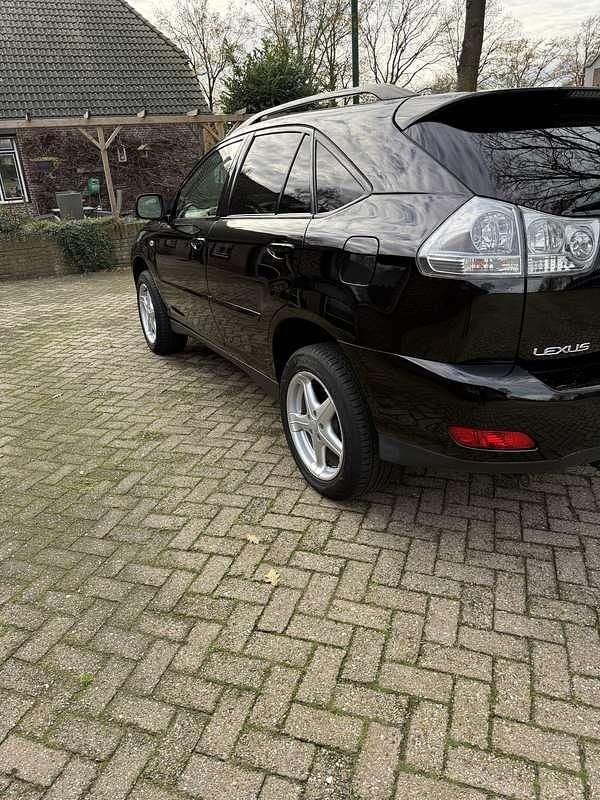 Occasion Lexus RX300 204 PK (150 kW) 2024 Zwart SUV