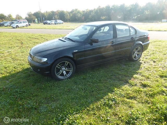 Zwart Gebruikt 2004 BMW 316 Sedan | € 999 - Afbeelding 1/4