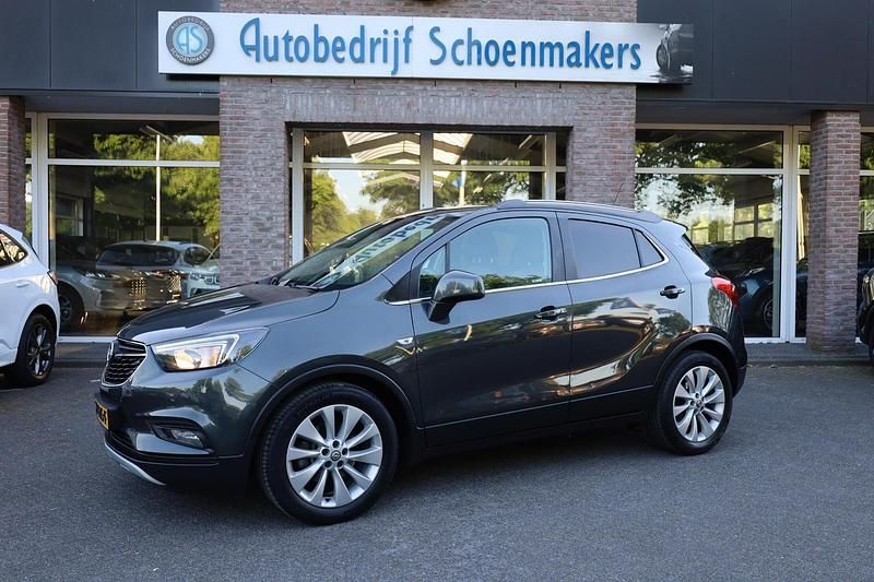 Grijs Occasion 2017 Opel Mokka X Innovation SUV | € 10.395 (Eerlijke prijs) - Afbeelding 1/4