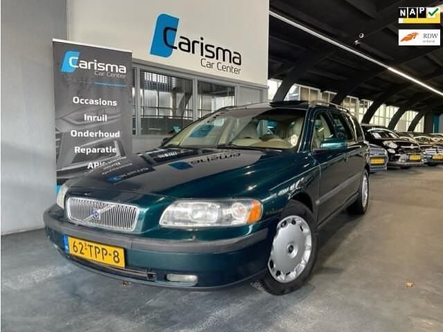 Groen Gebruikt 2003 Volvo V70 Stationwagen | € 3.945 (Goede deal) - Afbeelding 1/4