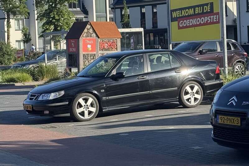 Gebruikt 2004 Saab 9-5 Aero Sedan | € 2.800 - Afbeelding 1/4