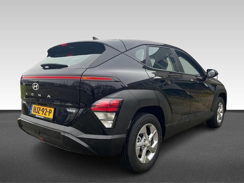 Occasion Hyundai Kona Comfort 129 PK (94 kW) 2025 Zwart (metallic) SUV