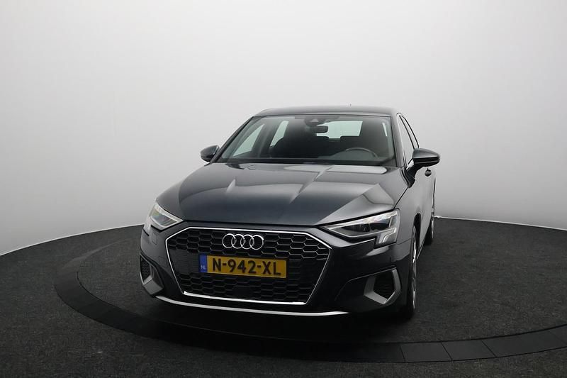 Occasion Audi A3 Sportback Advanced 2022 Grijs (metallic) Hatchback
