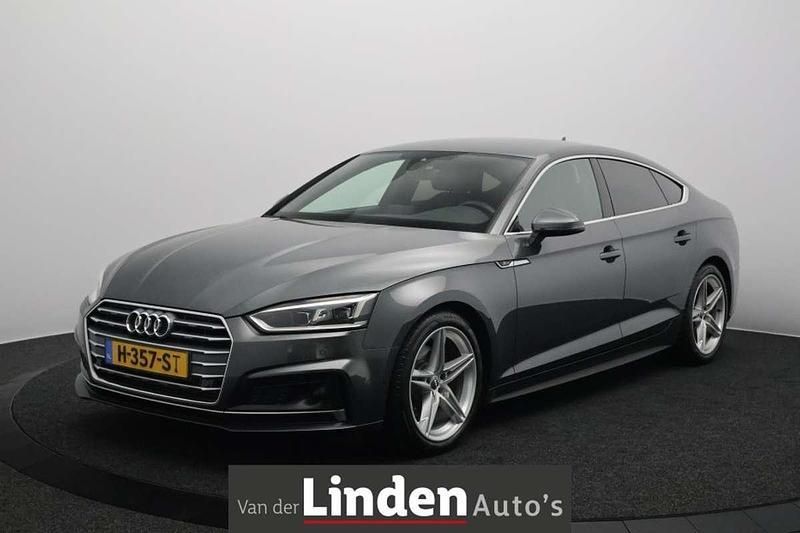 Grijs, metallic lak Gebruikt 2020 Audi A5 Sportback S-Line Hatchback | € 29.950 (Goede deal) - Afbeelding 1/4