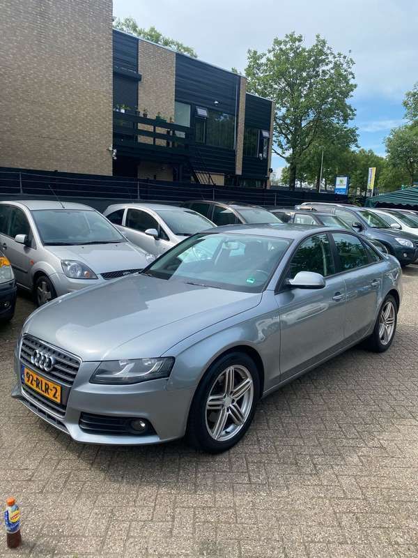 Gebruikt 2011 Audi A4 S-Line Sedan | € 8.150 (Iets duurder) - Afbeelding 1/4