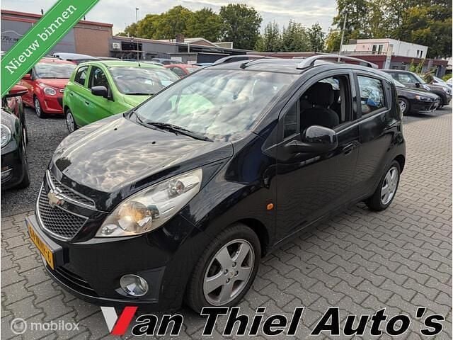 Zwart Gebruikt 2010 Chevrolet Spark LS Hatchback | € 1.799 (Eerlijke prijs) - Afbeelding 1/4