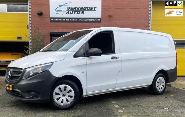 Wit Gebruikt 2020 Mercedes Vito MPV | € 15.950 (Super prijs) - Afbeelding 1/4