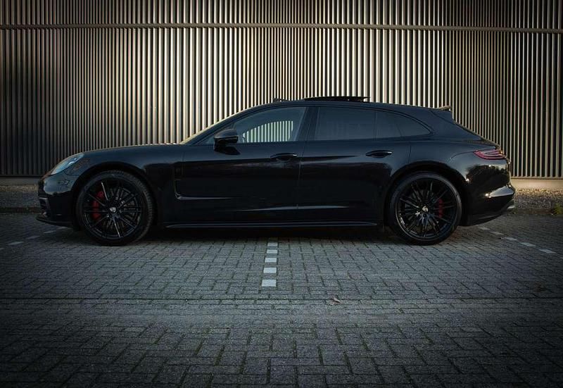 Occasion Porsche Panamera Sport Turismo 441 PK (324 kW) 2018 Zwart Stationwagen