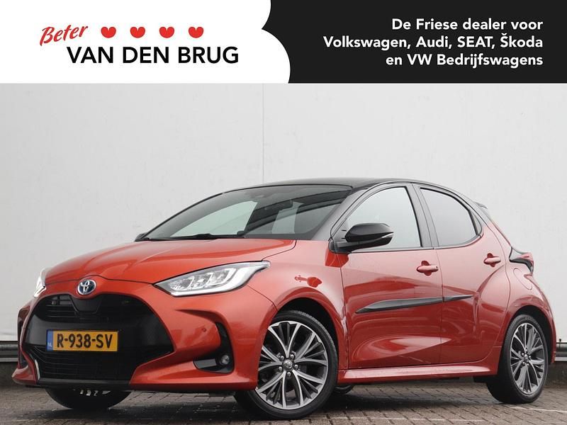 Occasion Toyota Yaris Executive 116 PK (85 kW) 2022 Oranje Hatchback