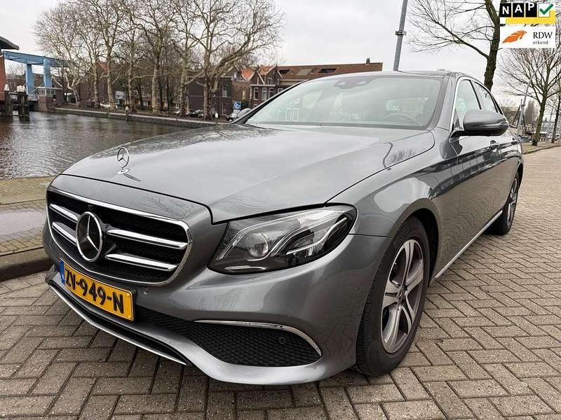 Occasion Mercedes E220 Premium 195 PK (143 kW) 2019 Grijs Sedan