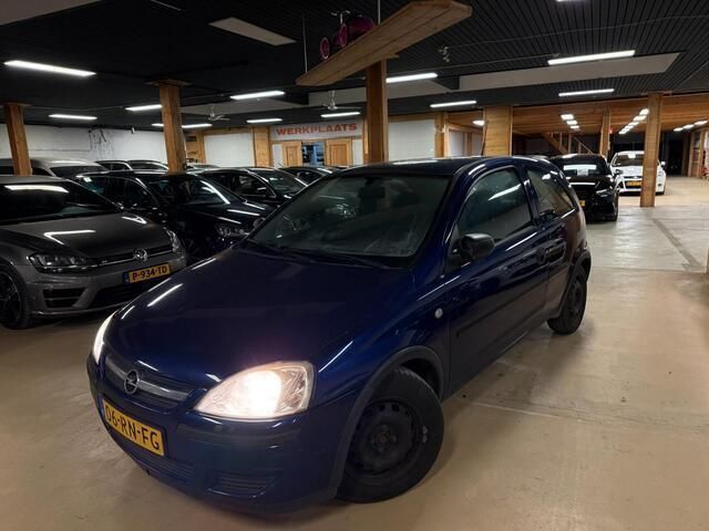 Blauw Gebruikt 2005 Opel Corsa Hatchback | € 999 (Eerlijke prijs) - Afbeelding 1/4