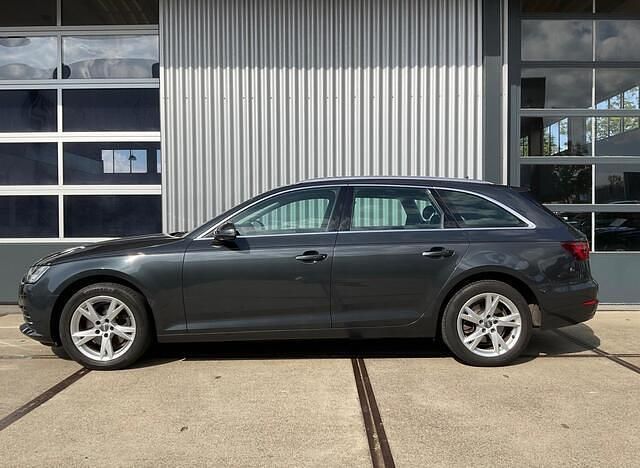 Occasion Audi A4 Sport 123 PK (90 kW) 2018 Grijs Stationwagen