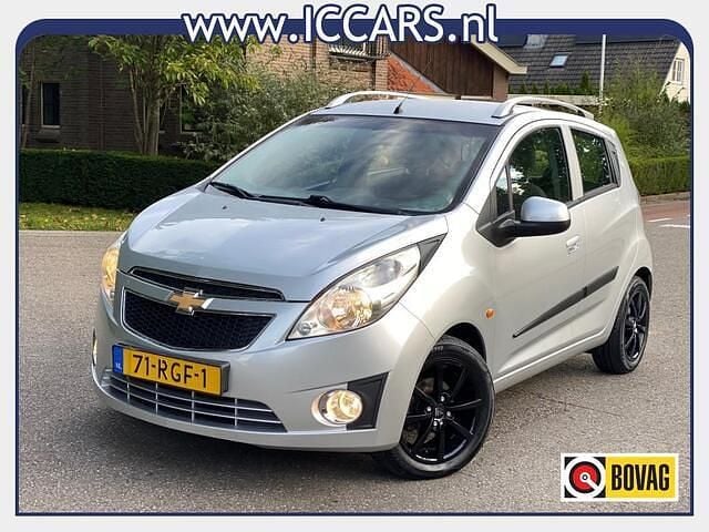 Grijs Gebruikt 2011 Chevrolet Spark Hatchback | € 2.750 (Eerlijke prijs) - Afbeelding 1/3