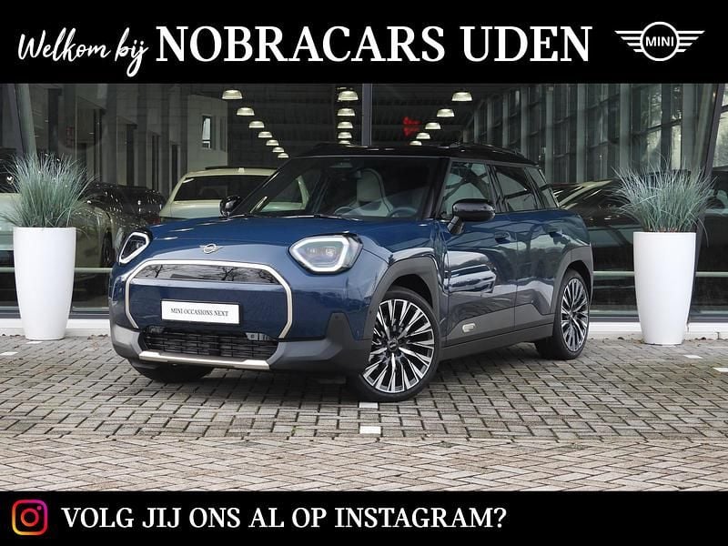 Blauw (metallic) Occasion 2024 Mini Aceman Favoured SUV | € 30.850 (Eerlijke prijs) - Afbeelding 1/4