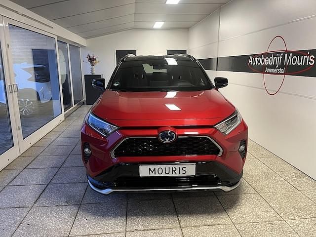 Occasion Toyota RAV4 Hybrid Plus 306 PK (225 kW) 2021 Rood SUV