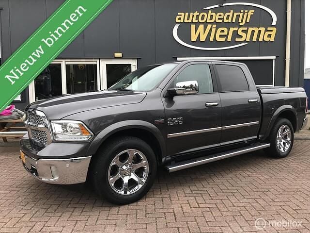 Grijs Gebruikt 2017 Dodge Ram Pickup | € 36.500 (Iets duurder) - Afbeelding 1/4