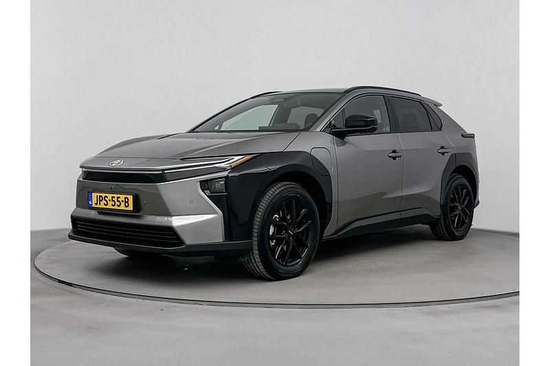 Grijs Occasion 2026 Toyota bZ4X Executive SUV | € 51.945 (Iets duurder) - Afbeelding 1/1