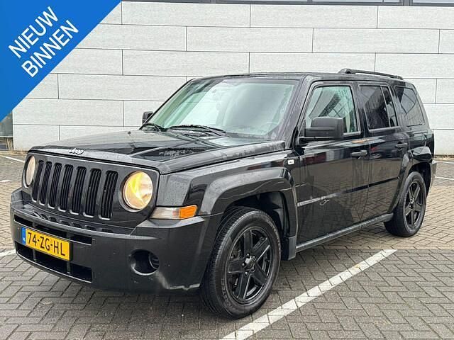 Zwart Gebruikt 2008 Jeep Patriot Limited SUV | € 4.577 (Goede deal) - Afbeelding 1/4