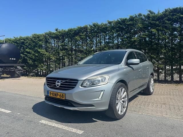 Grijs Gebruikt 2013 Volvo XC60 Summum SUV | € 9.999 (Goede deal) - Afbeelding 1/4