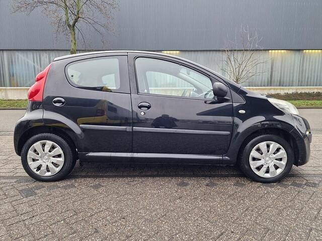 Occasion Peugeot 107 Active 68 PK (50 kW) 2012 Zwart Hatchback