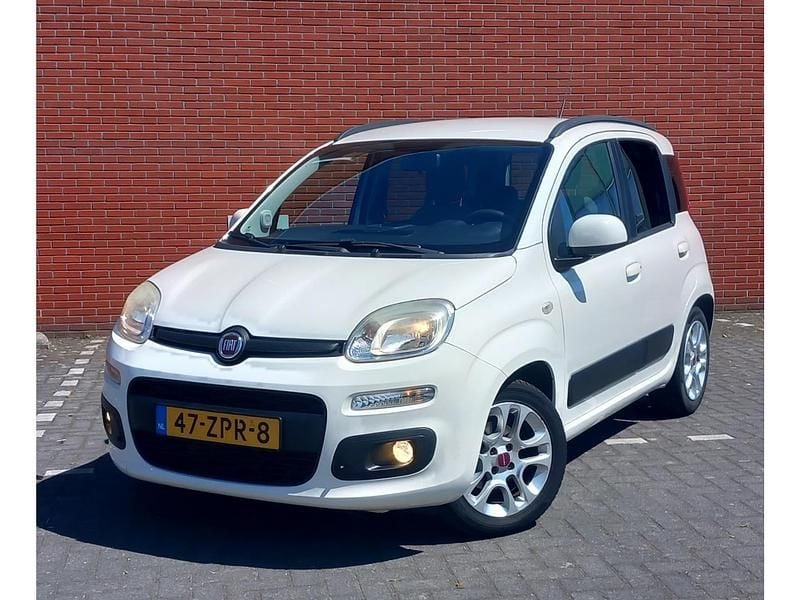 Wit Gebruikt 2013 Fiat Panda Lounge Hatchback | € 5.750 (Eerlijke prijs) - Afbeelding 1/4