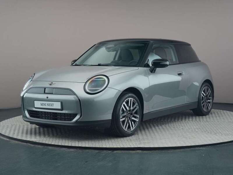 Grijs, metallic lak Nieuw 2024 Mini Cooper Classic Hatchback | € 30.750 (Goede deal) - Afbeelding 1/4