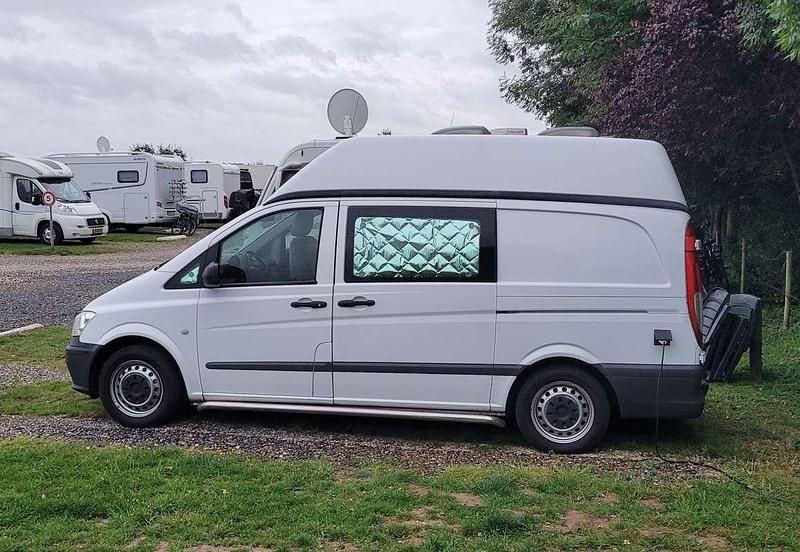 Wit Gebruikt 2012 Mercedes Vito MPV | € 10.750 - Afbeelding 1/4