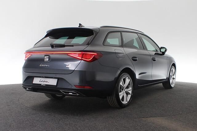 Nieuw Seat Leon Business 204 PK (150 kW) 2025 Grijs Stationwagen